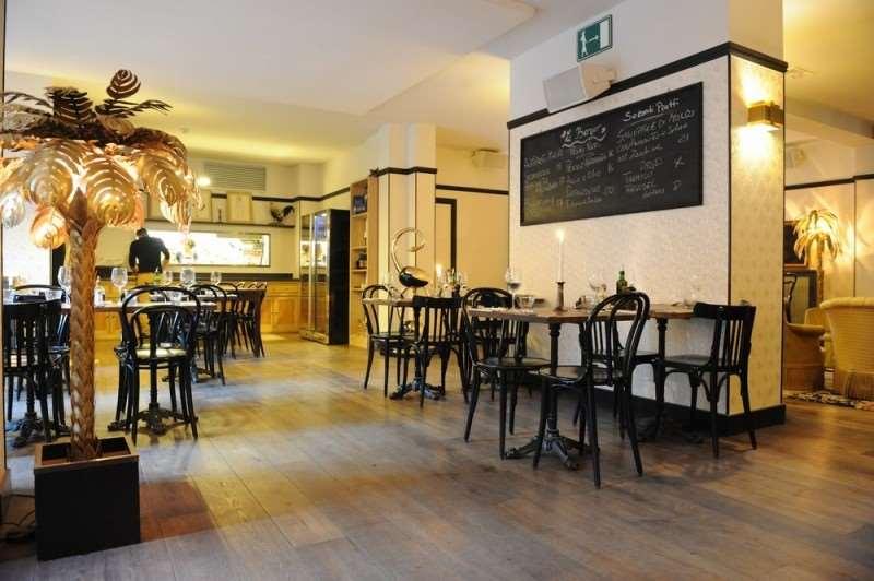 Latroupe Le Berger Saint-Gilles Restaurante foto